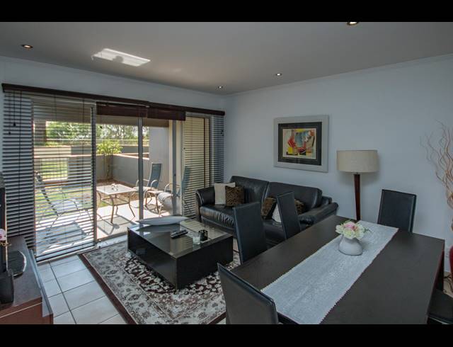 2 BEDROOM APARTMENT TO LET IN SANDHURST